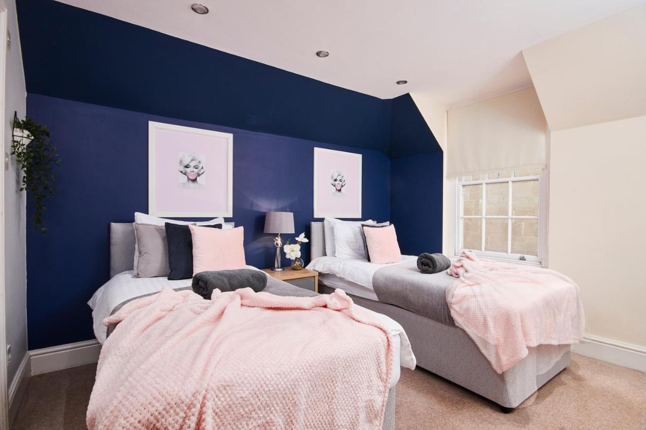 Striking Monroe Suite! บาธ ภายนอก รูปภาพ